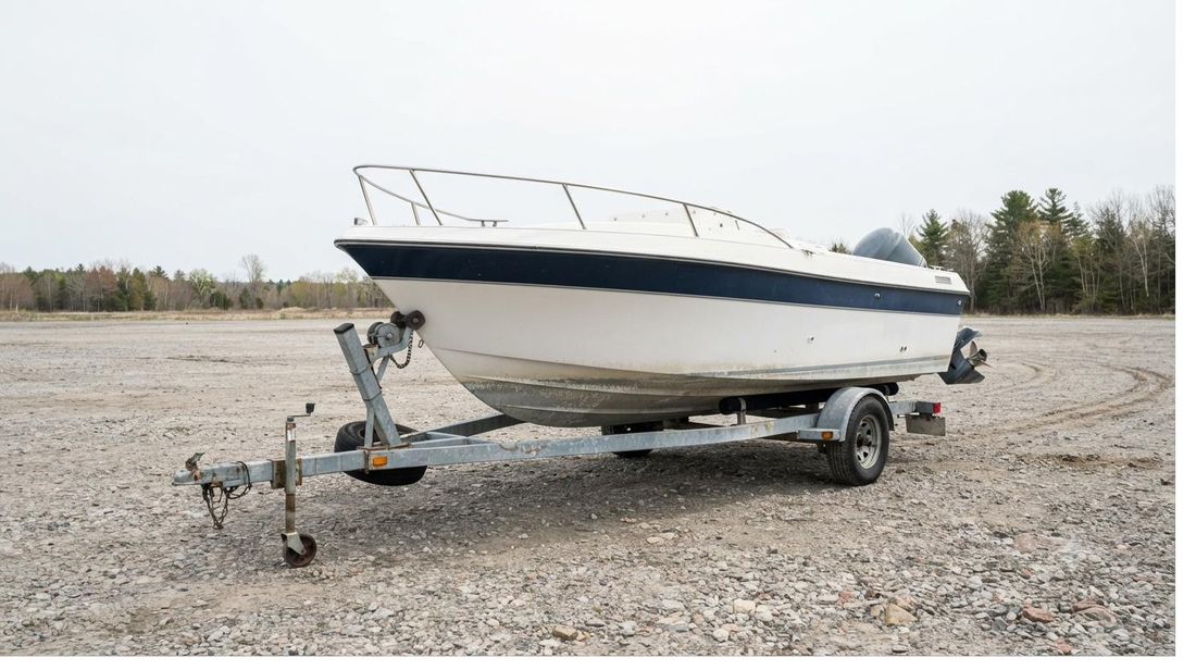 Outdoor Boat & RV Bays (Watched 24/7)